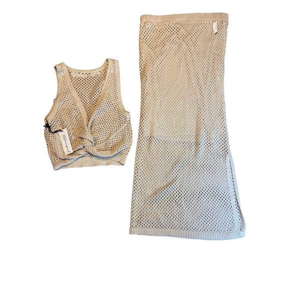 Freshman 1996 Dresses & Skirts - Womens New freshman 1996 Beige Crochet Knit 2 Piece Set Crop Top Maxi Skirt